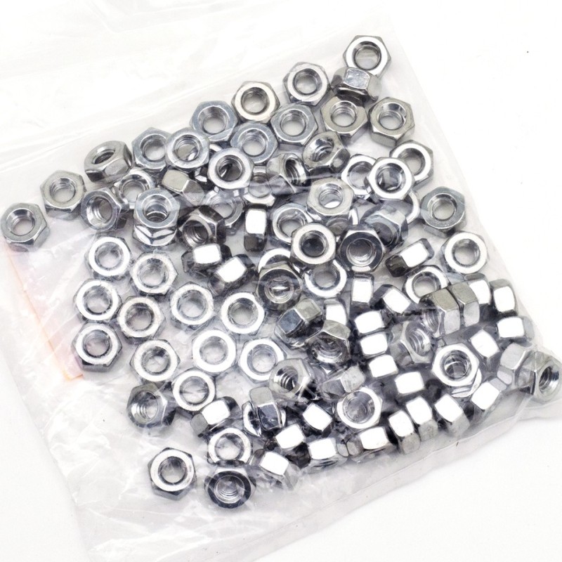 Assortiment d'ecrous et de rondelles chromes 233238